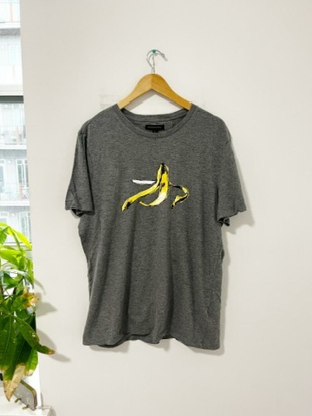 Banana Republic Men's Banana Peel Short Sleeve Graphic Tee Size XL
